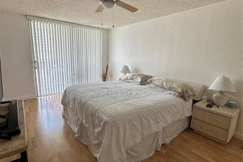 Condominio en venta en Hallandale Beach, Florida, 1 dormitorio, 87.33 m2 № 1060242 - foto 8