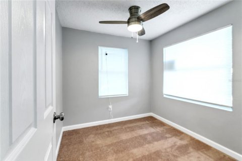 Casa en venta en Tampa, Florida, 3 dormitorios, 89.37 m2 № 1323449 - foto 21