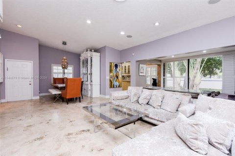 Villa ou maison à vendre à Aventura, Floride: 3 chambres, 139.82 m2 № 1050387 - photo 17