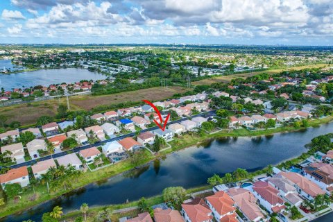 Villa ou maison à vendre à Margate, Floride: 3 chambres, 203.46 m2 № 1161636 - photo 2