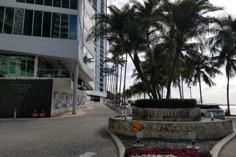 Condominio en venta en Miami, Florida, 1 dormitorio, 78.6 m2 № 1074191 - foto 10