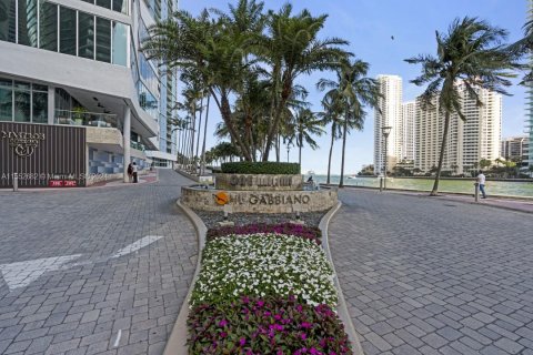 Condominio en venta en Miami, Florida, 1 dormitorio, 78.6 m2 № 1074191 - foto 20