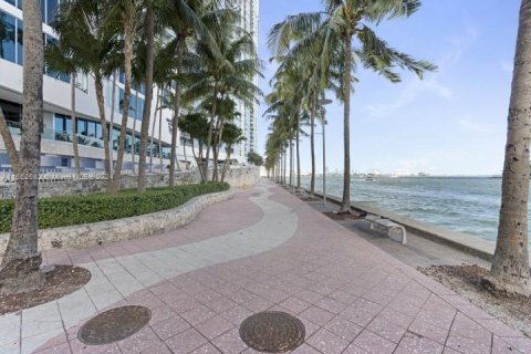 Condominio en venta en Miami, Florida, 1 dormitorio, 78.6 m2 № 1074191 - foto 22