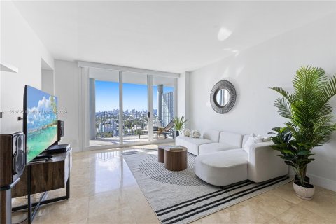 Condominio en venta en Miami Beach, Florida, 1 dormitorio, 87.33 m2 № 1074243 - foto 1
