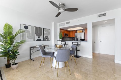 Condominio en venta en Miami Beach, Florida, 1 dormitorio, 87.33 m2 № 1074243 - foto 7