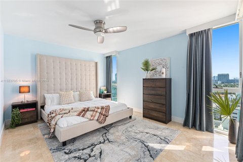 Condominio en venta en Miami Beach, Florida, 1 dormitorio, 87.33 m2 № 1074243 - foto 12