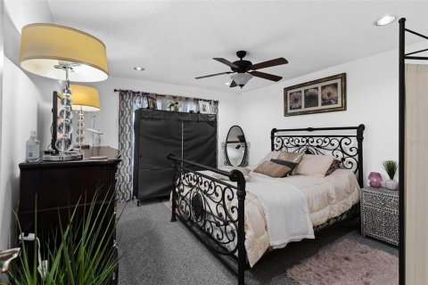 Condo in Tampa, Florida, 1 bedroom  № 1391444 - photo 21