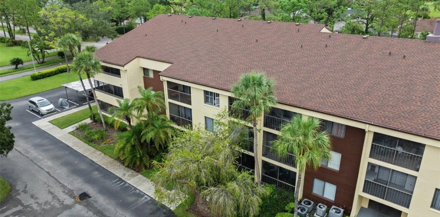 Condominio en Tampa, Florida, 1 dormitorio  № 1391444