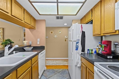 Condominio en venta en Tampa, Florida, 1 dormitorio, 75.62 m2 № 1391444 - foto 18