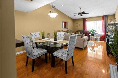 Condo in Tampa, Florida, 1 bedroom  № 1391444 - photo 5