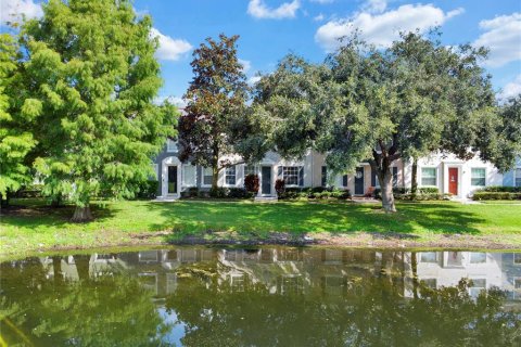 Touwnhouse à vendre à Orlando, Floride: 3 chambres, 146.97 m2 № 1391415 - photo 4