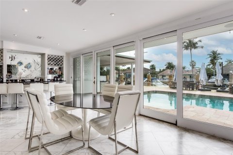 Купить виллу или дом в Норт-Майами-Бич, Флорида 4 спальни, 239.32м2, № 1033249 - фото 24