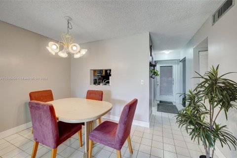 Condominio en venta en Dania Beach, Florida, 1 dormitorio, 74.32 m2 № 1033192 - foto 5