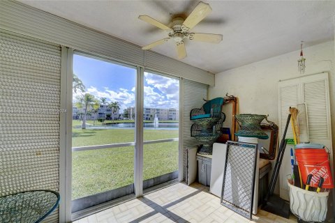 Condo in Dania Beach, Florida, 1 bedroom  № 1033192 - photo 15
