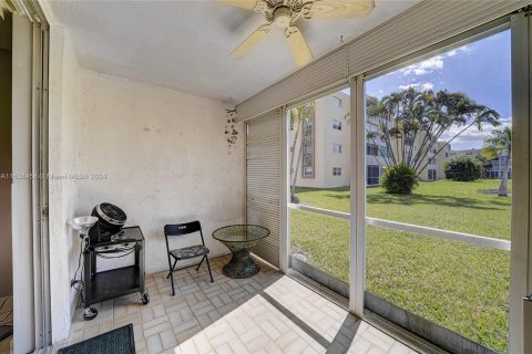Condominio en venta en Dania Beach, Florida, 1 dormitorio, 74.32 m2 № 1033192 - foto 16