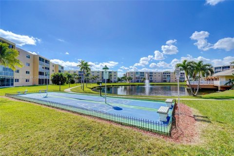 Condominio en venta en Dania Beach, Florida, 1 dormitorio, 74.32 m2 № 1033192 - foto 21