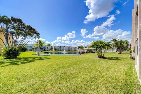 Condominio en venta en Dania Beach, Florida, 1 dormitorio, 74.32 m2 № 1033192 - foto 19
