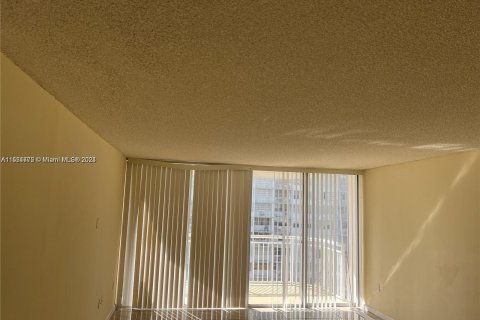 Copropriété à vendre à Aventura, Floride: 1 chambre, 93.37 m2 № 1072004 - photo 5