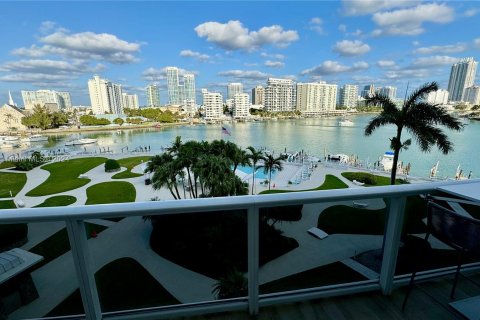 Condominio en venta en Miami Beach, Florida, 67.45 m2 № 1331516 - foto 23