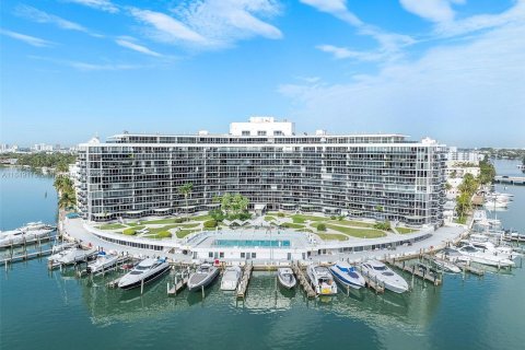 Condominio en venta en Miami Beach, Florida, 67.45 m2 № 1331516 - foto 26