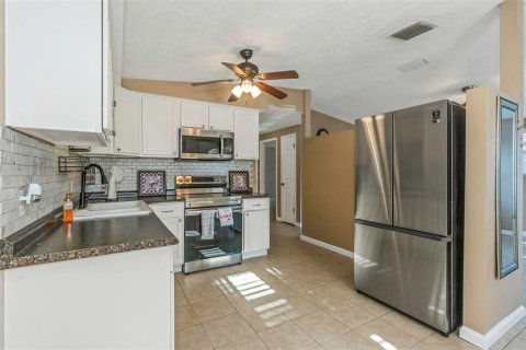 Casa en venta en New Port Richey, Florida, 2 dormitorios, 92.16 m2 № 1340591 - foto 9