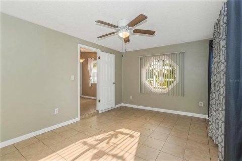 House in New Port Richey, Florida 2 bedrooms, 92.16 sq.m. № 1340591 - photo 21