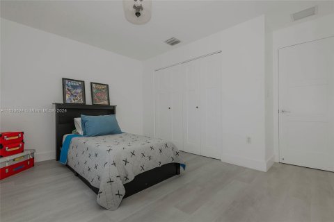 Copropriété à vendre à North Miami Beach, Floride: 3 chambres, 280.56 m2 № 1309212 - photo 17