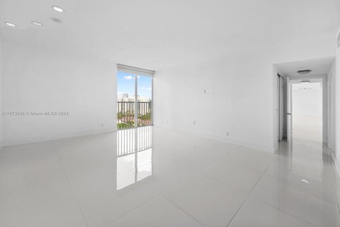 Condo in Aventura, Florida, 3 bedrooms  № 1396749 - photo 20