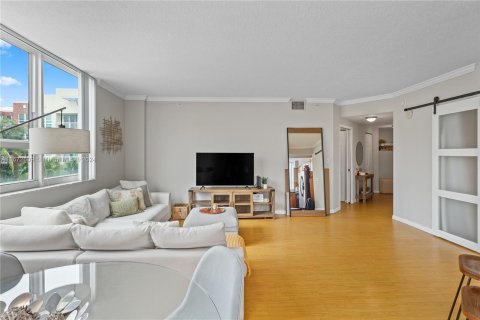 Condominio en venta en Miami, Florida, 2 dormitorios, 89.56 m2 № 1396745 - foto 9