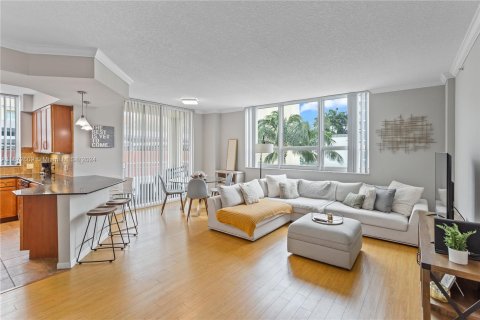 Condominio en venta en Miami, Florida, 2 dormitorios, 89.56 m2 № 1396745 - foto 1