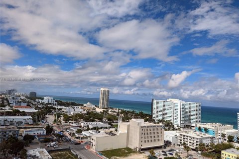 Studio in the Condo in Miami Beach, Florida  № 1347873 - photo 2