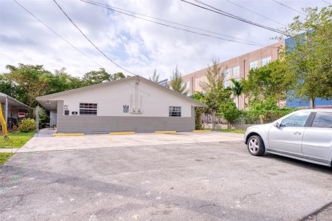 Immobilier commercial à vendre à Dania Beach, Floride: 232.07 m2 № 1018126 - photo 28