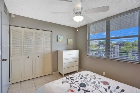 Copropriété à vendre à Lauderdale Lakes, Floride: 2 chambres, 89.19 m2 № 1067968 - photo 22