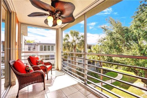 Condominio en venta en Lauderdale Lakes, Florida, 2 dormitorios, 89.19 m2 № 1067968 - foto 28