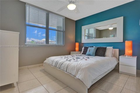 Condominio en venta en Lauderdale Lakes, Florida, 2 dormitorios, 89.19 m2 № 1067968 - foto 21
