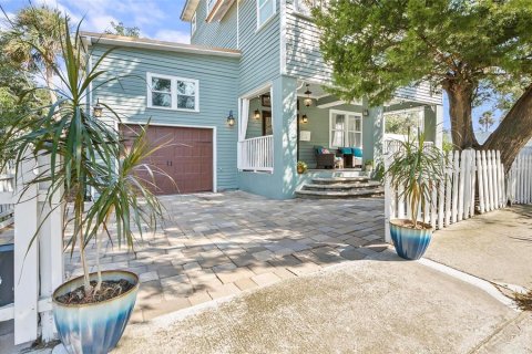 Casa en venta en Saint Augustine, Florida, 4 dormitorios, 244.8 m2 № 1404986 - foto 1