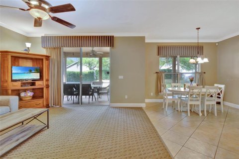 Villa ou maison à vendre à DeLand, Floride: 4 chambres, 266.72 m2 № 1404985 - photo 5