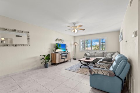 Copropriété à vendre à Pompano Beach, Floride: 2 chambres, 86.4 m2 № 1038333 - photo 22