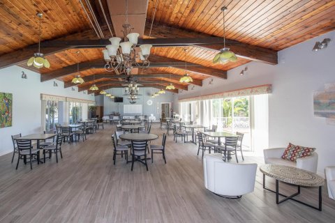 Copropriété à vendre à Palm Springs, Floride: 2 chambres, 83.05 m2 № 1038334 - photo 10