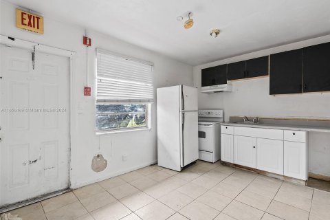 Immobilier commercial à vendre à Pompano Beach, Floride: 146.6 m2 № 1357001 - photo 10