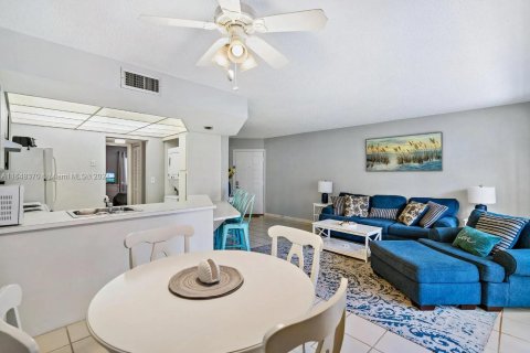 Condominio en venta en Jupiter, Florida, 1 dormitorio, 79.9 m2 № 1330996 - foto 6