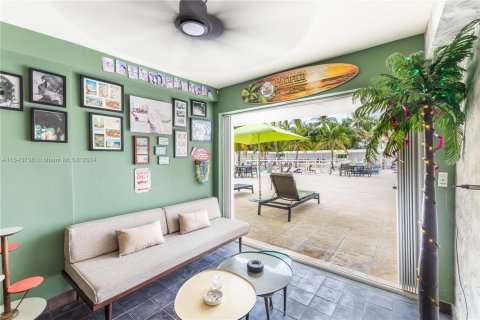 Copropriété à vendre à Miami Beach, Floride: 14.03 m2 № 1399409 - photo 1