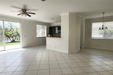 House in Weston, Florida 4 bedrooms, 176.7 sq.m. № 1399408 - photo 10