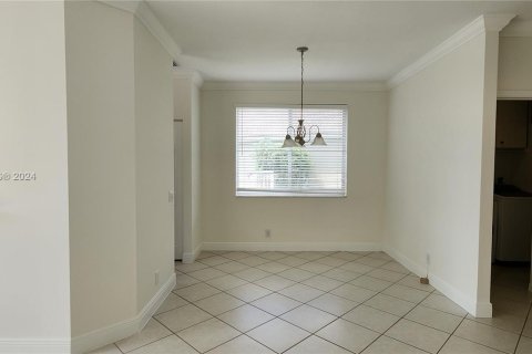 House in Weston, Florida 4 bedrooms, 176.7 sq.m. № 1399408 - photo 13