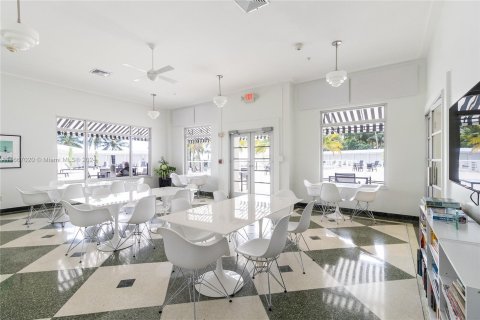 Copropriété à vendre à Miami Beach, Floride: 64.47 m2 № 1399412 - photo 24