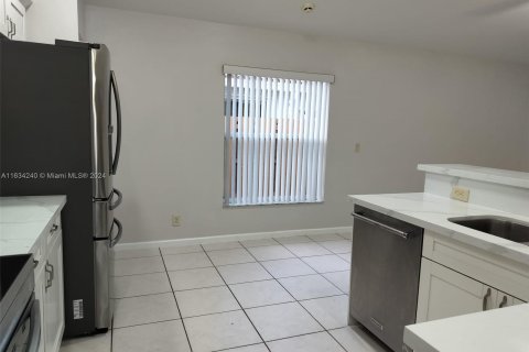 House in Coral Springs, Florida 3 bedrooms, 141.95 sq.m. № 1351897 - photo 30