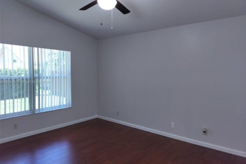 Casa en alquiler en Coral Springs, Florida, 3 dormitorios, 141.95 m2 № 1351897 - foto 11