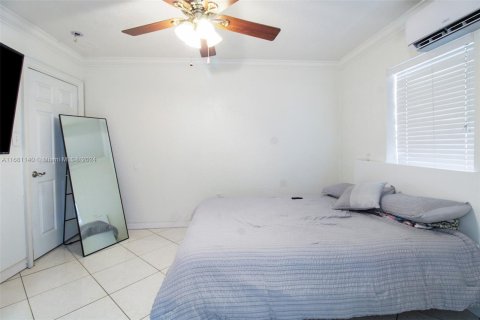 Casa en venta en Hollywood, Florida, 4 dormitorios, 123 m2 № 1413737 - foto 13