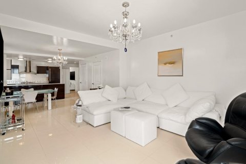 Condo in Miami Beach, Florida, 1 bedroom  № 1413739 - photo 9