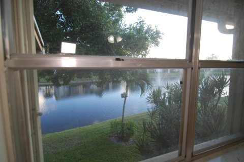 Condo in Stuart, Florida, 2 bedrooms  № 1036147 - photo 16